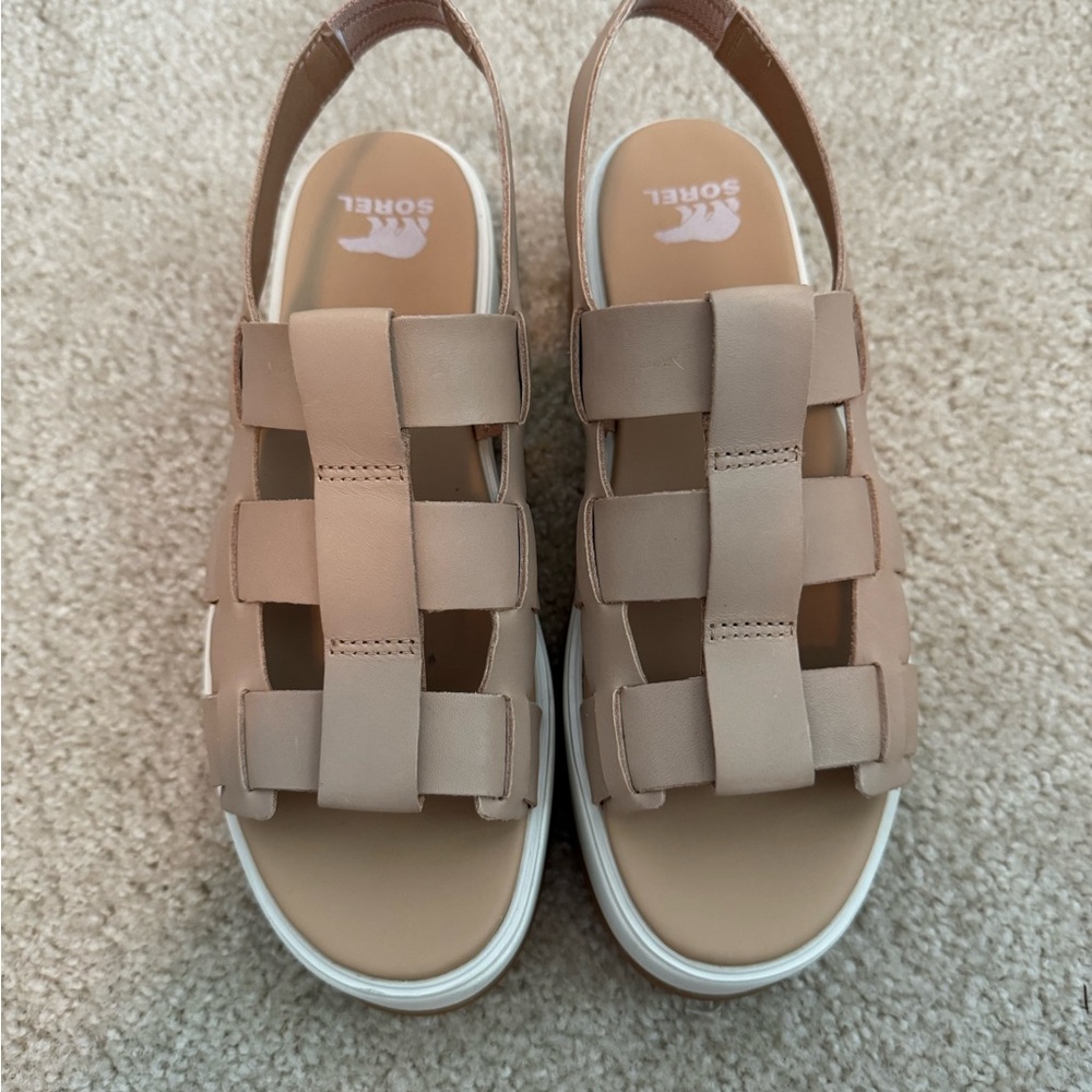 Sorel Beige Platform Flatform Strappy Sandals